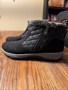 Easy Spirit Black Quilted Faux Fur-Lined Ankle Boot